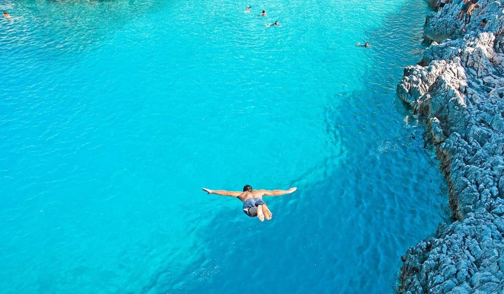 Seitan Limania: Cliff diving