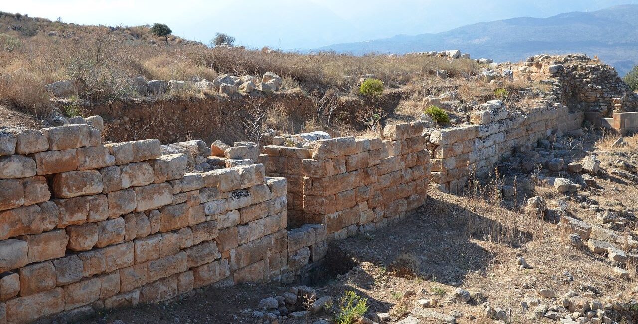 Ancient Aptera: Remains of the fortification Wall of Ancient Aptera