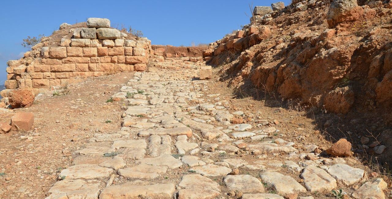 Ancient Aptera: This 4th BC road is the entrance of the city and the site also