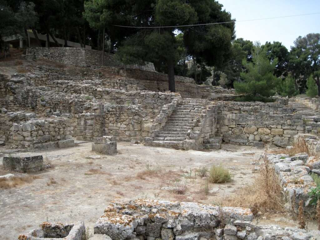 Agia Triada Archeological Site: Villa complex stairs