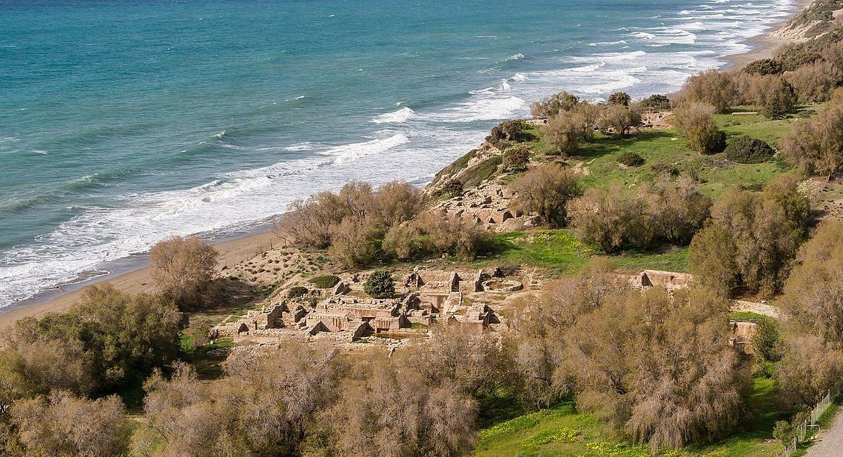 Kommos Archaeological Site: Ancient Trade and Coastal Splendor