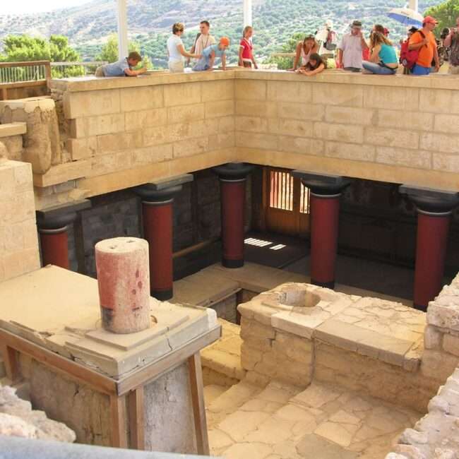 Knossos Palace: Complex of Passageways