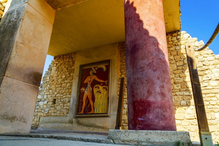 Knossos Palace: Prince with lillies Fresco