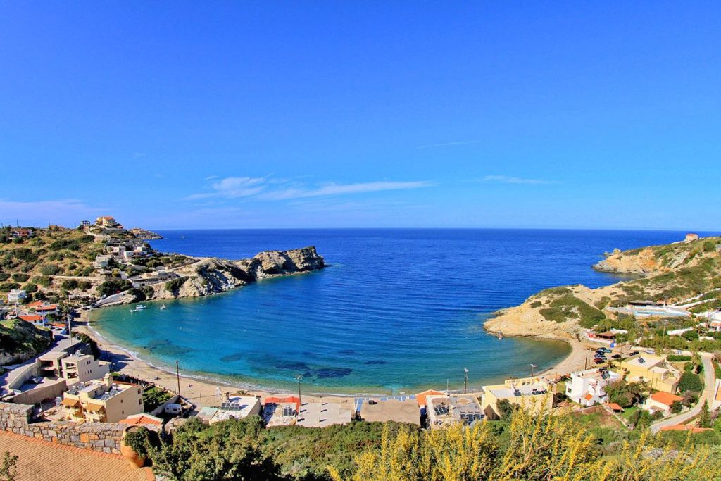 Lygaria Beach: The Bay with a golden coastline and blue waters