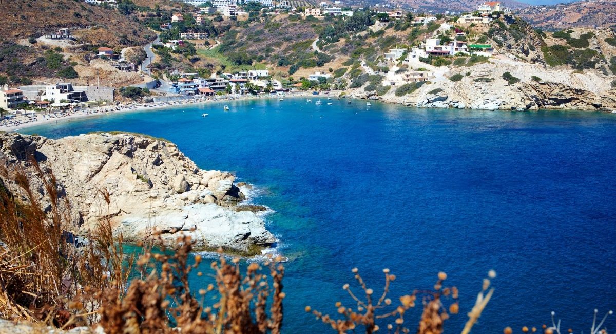 Lygaria Beach: View of the inlet