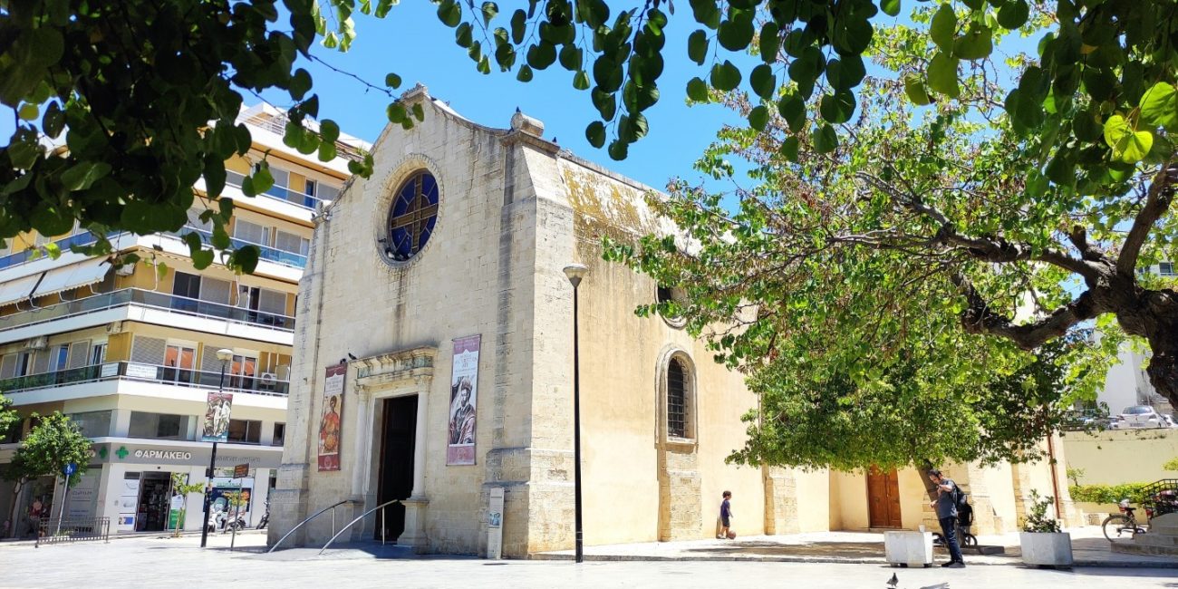 Christian Art Museum, Church of Agia Aikaterini (Saint Catherine), next to Saint Minas Cathedral