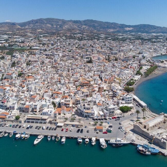 Ierapetra: Panoramic view of the port and Venetian Fortress