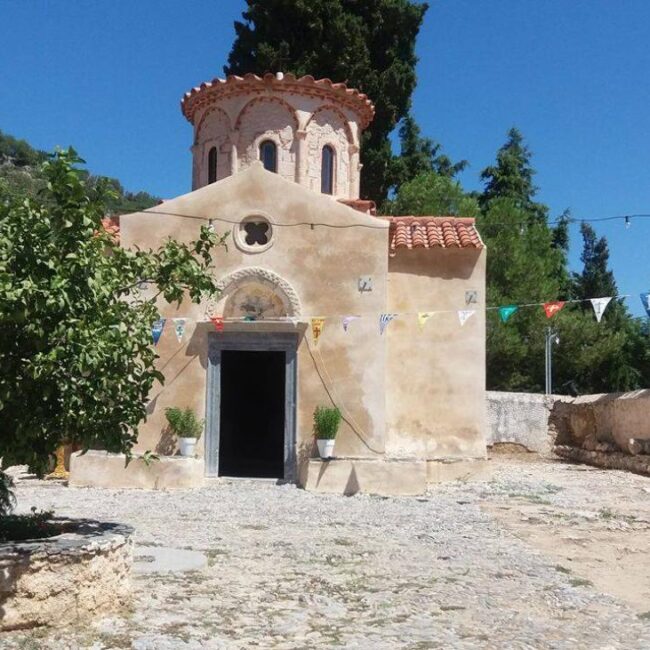 Mochos Village: Chapel in Panagia Gouverniotisa Monastery