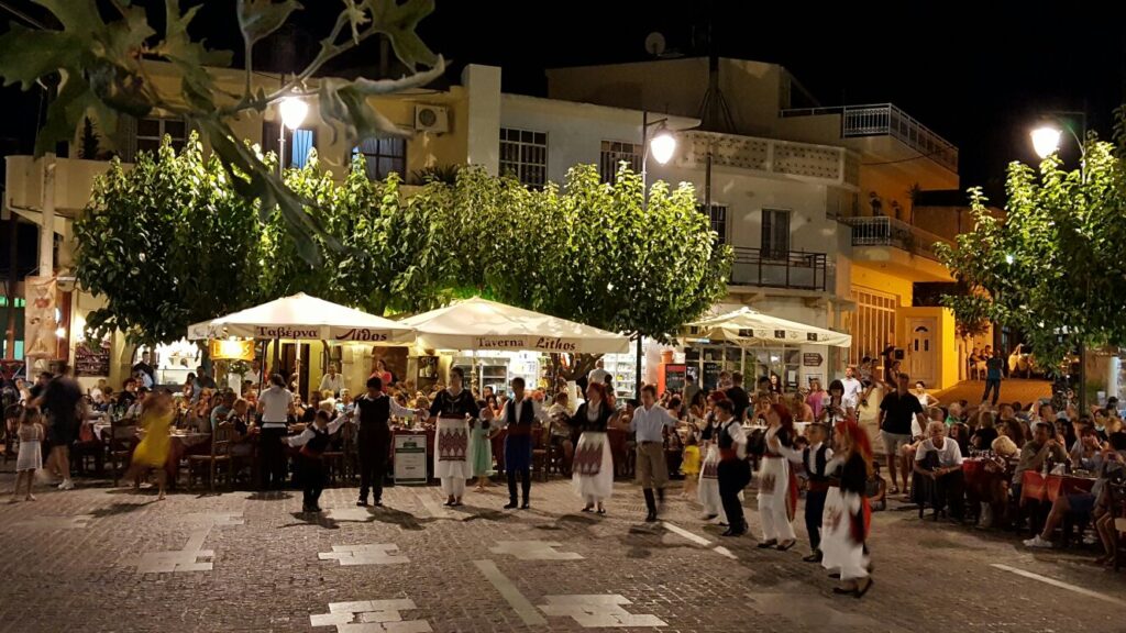 Mochos Village: Cretan night at Mochos