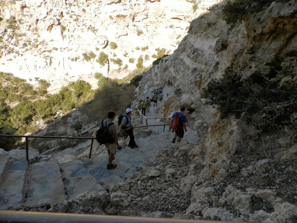 Martsalos Gorge: Stairs that descend from Panagia Martsaliani chapel