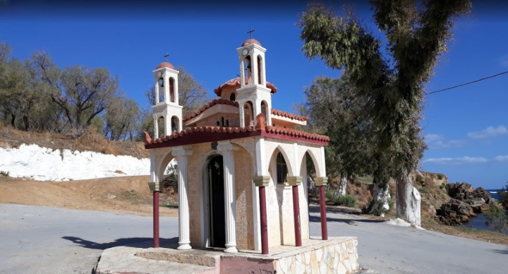 The chapel of Xenios Dias at the side of the road as you walk on the peninsula