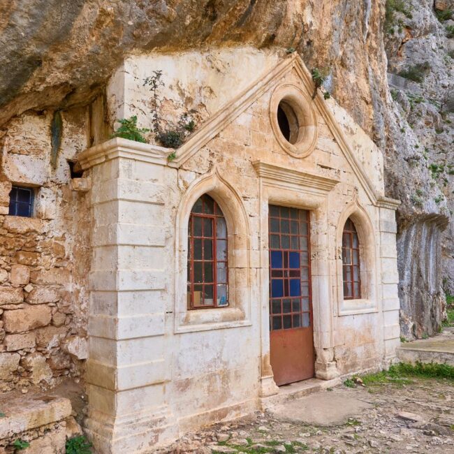 Katholiko Monastery: The cavernous Saint John Hermit chapel