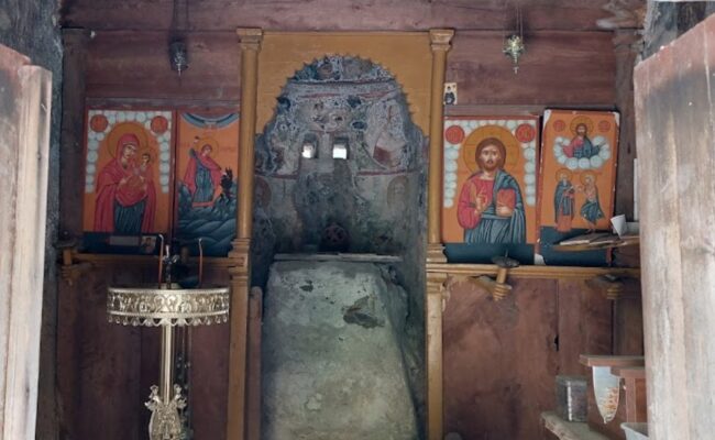 Samaria Gorge: Inside Osia Maria's Chapel