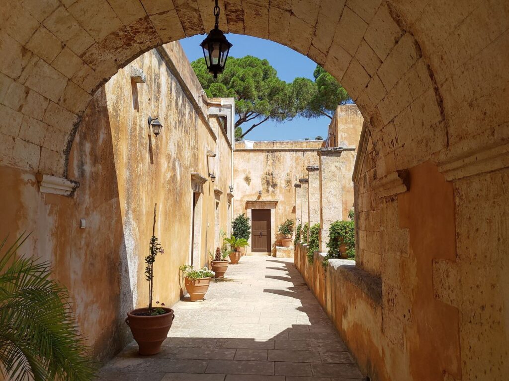 Agia Triada Monastery: Stone paths in the complex