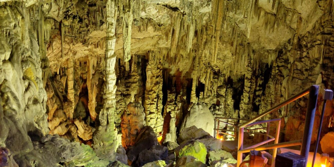 Dikteon Cave