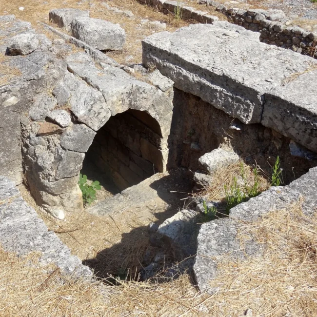 Ancient Eleutherna: Cistern in Katsivelos site