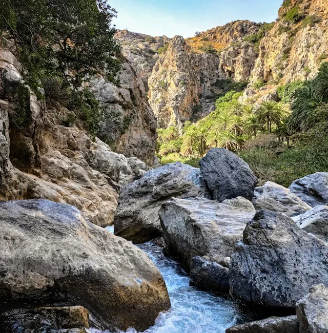 Preveli Beach: Walking in the gorge